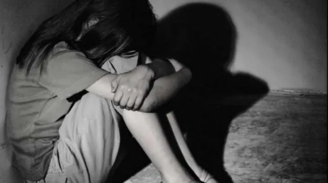 На Рівненщині школярка народила від вітчима-педофіла: йому загрожує 15 років тюрми