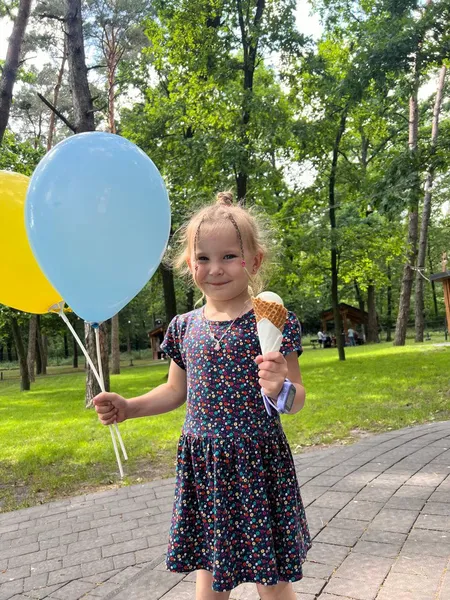 В екокомплексі «Лісовичок» на Волині сьогодні усіх дітей пригощають морозивом (фото)