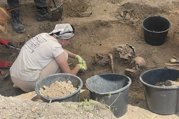На Волині триває ексгумація жертв на місцях поховань 1943 року: знайшли вже 9 рештків тіл (фото, відео)