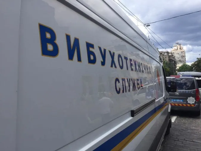 Інформація про замінування вокзалу і будинків у Луцьку не підтвердилася