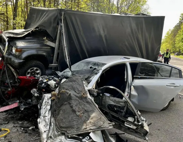 Нещодавно повернувся з полону: на Рівненщині в аварії загинув волонтер із Волині (відео)