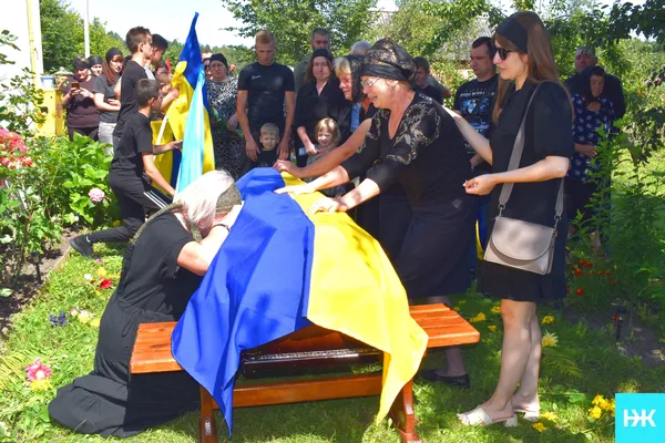 Майже два роки невідомості: на Волині попрощалися з молодим воїном Олександром Пасіком (фото)