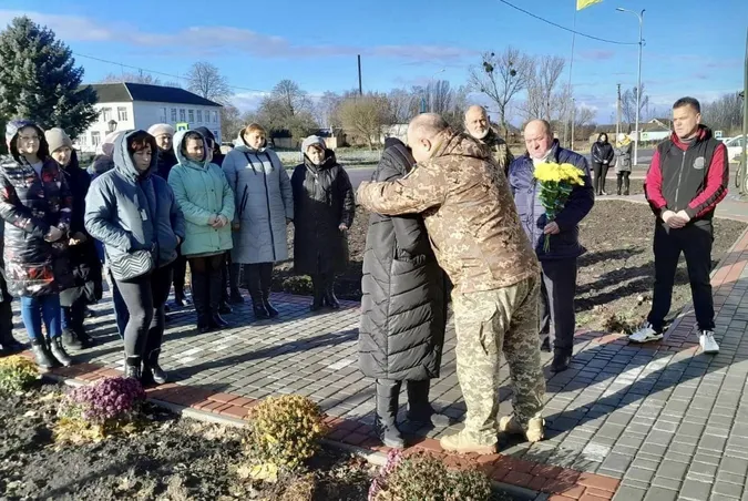 Рідним двох загиблих захисників з Волині вручили їхні нагороди
