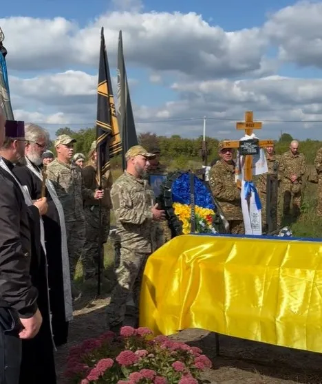 На Волині провели в останню дорогу воїна «Азову» Олександра Дроця (фото)
