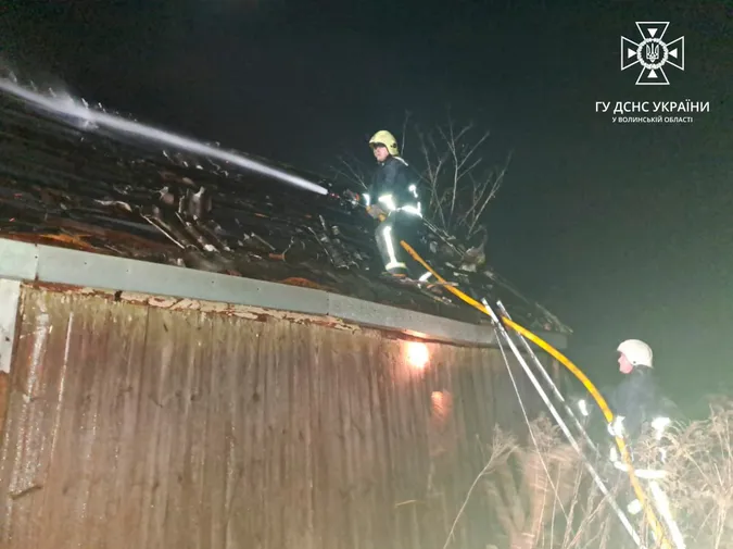 У перший день року рятувальники сім разів виїжджали на гасіння пожеж (фото)