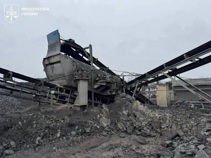 На Волині фірма добула понад 100 тисяч тонн корисних копалин без дозволів (фото)