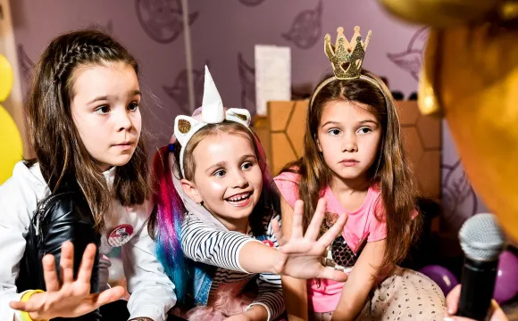 Запальні дитячі святкування у РЦ «Промінь»*