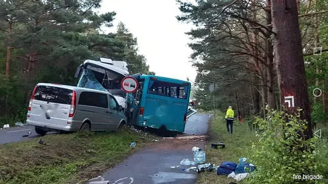У Польщі зіткнулися автобуси: постраждали українці (відео)