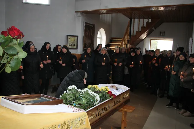 На Волині провели в останню путь воїна Володимира Радчука (фото)