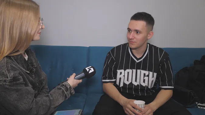 «Емоції зашкалюють, коли бачиш повний зал»,– волинський співак YAKTAK про концерт у Луцьку(відео)