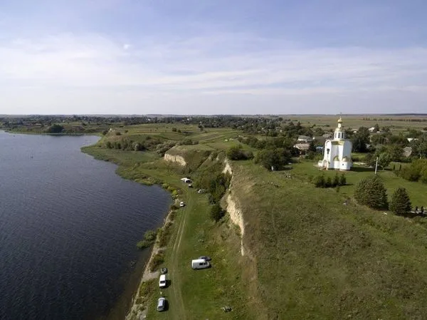 Де порибалити неподалік Волині: найкращі озера, річки та ставки (фото)