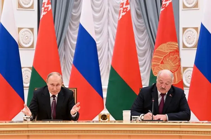 На зустріч із лукашенком путін відправив двійника, – ексспівробітник КДБ (відео)