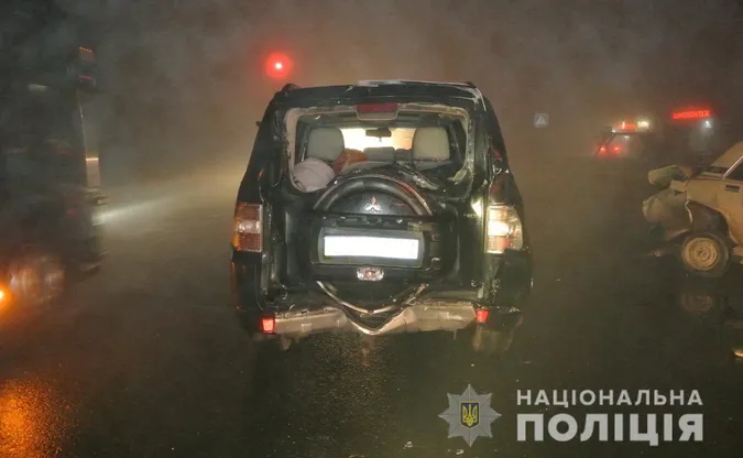 У Ковелі водій вантажівки пошкодив три автівки, втік, а потім хотів відкупитися (фото)