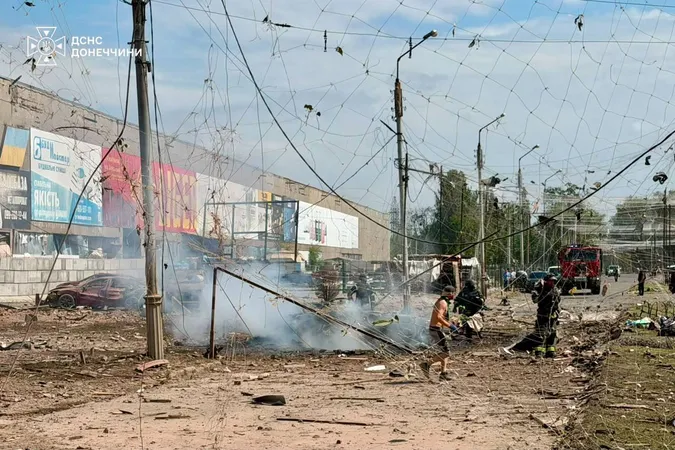 10 загиблих, 100 поранених: що відомо про удар по полігону на Київщині (фото)