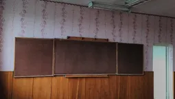 У луцькій школі виник скандал через жахливий стан класу (фото)