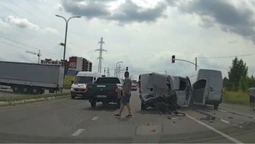 Під Луцьком біля «Епіцентру» – жахлива автотроща: є травмовані (відео)