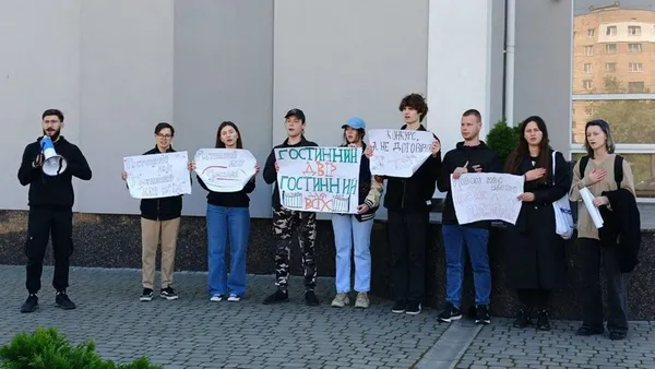 Акція перед Луцьким міськрайонним судом