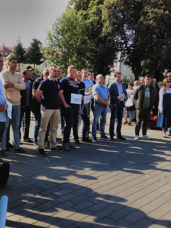 У Луцьку провели акцію на підтримку відкритих виборчих списків (фото)