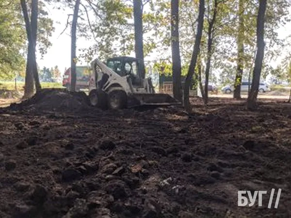 Альтанки, стежки з бруківки, освітлення: біля Володимира оновлюють рекреаційну зону (фото, відео)