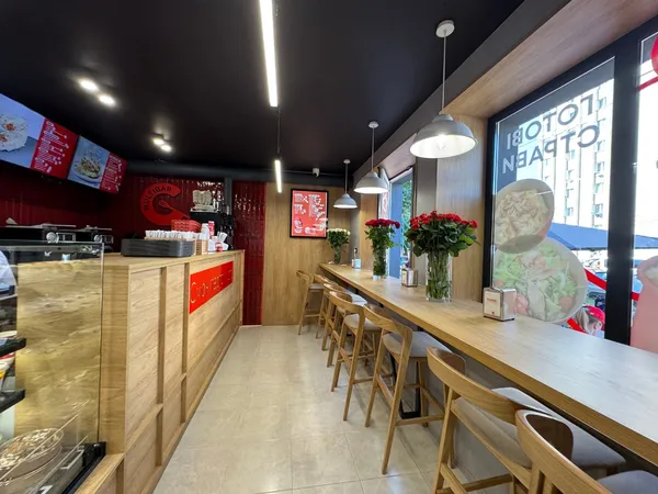 У Луцьку вперше з’явився магазин MULTI COOK з форматом MULTIBAR (фото)