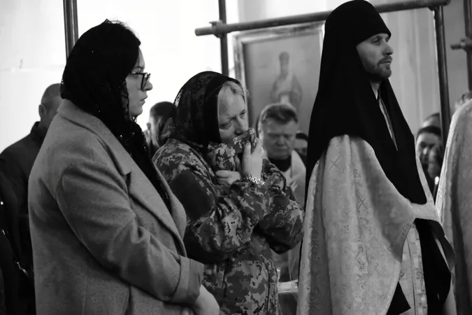 У Луцьку попрощалися із загиблим воїном Русланом Собуцьким (фото, відео)