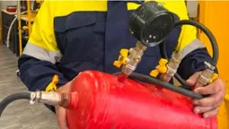 Вогнегасник, який більше не гасить пожежі: на Волині газовики створили незвичайний пристрій (фото)