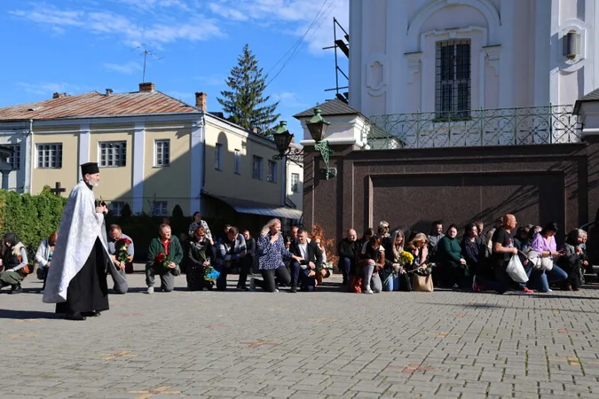У Луцьку попрощалися із загиблим на Донеччині Артуром Задоянним (фото)