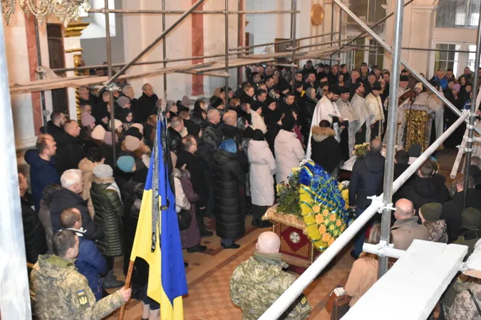 У Луцьку попрощалися із загиблим на Луганщині Олександром Вдовичем (фото)