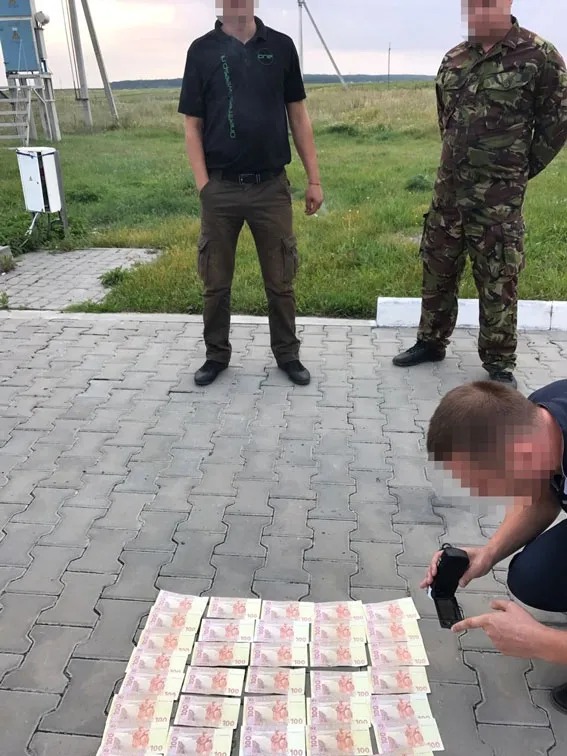 На Волині посадовці намагилася дати хабар поліцейським (фото) 