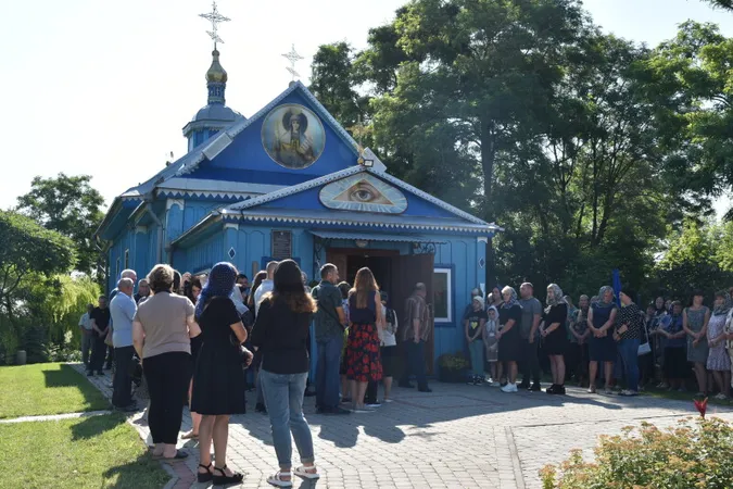 У Луцькій громаді прощалися з загиблим Героєм Павлом Вітком (фото)