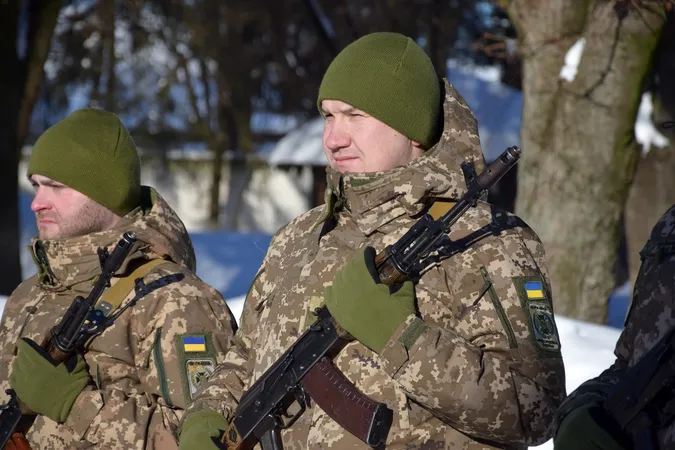 У Луцьку військовослужбовці Волинського прикордонного загону склали військову присягу (фото)