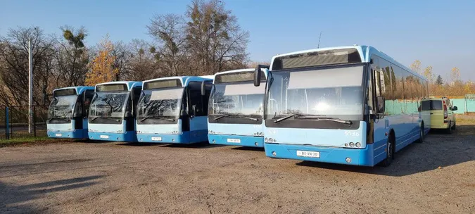 До Луцька прибули перші десять автобусів VDL з Нідерландів (фото)