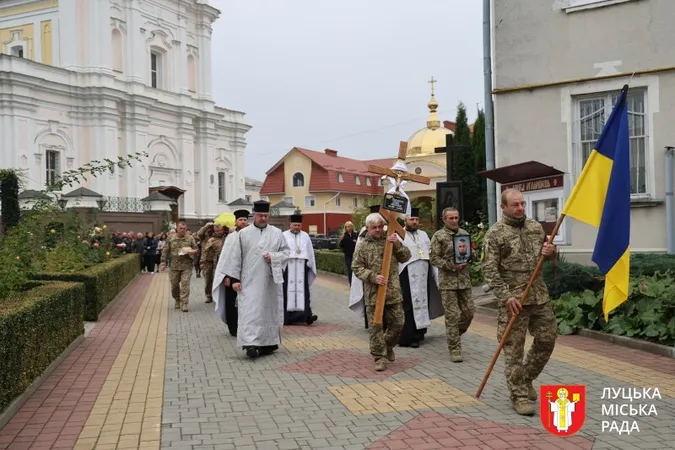 У Луцьку попрощалися із 46-річним захисником Євгеном Писаренком (фото)