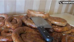 Секрет – у простоті: у волинянки вже 10 років купують печене м'ясо та ковбасу на свята (відео)