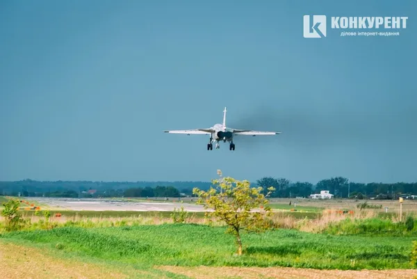 День відкритих дверей на Луцькому військовому аеродромі має погодити командир військчастини
