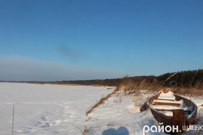 Опублікували знімки різдвяного Світязя