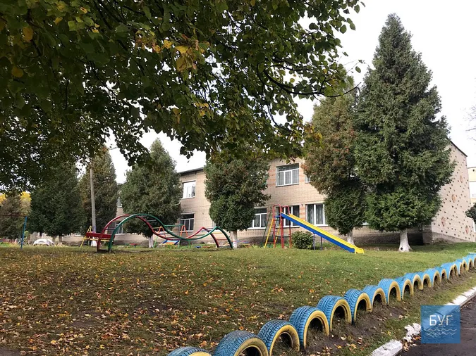 У Нововолинську з дитсадка вкрали телевізор, гроші і цукерки
