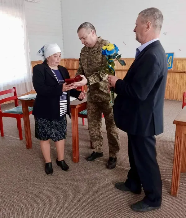 На Волині вручили нагороди військовим та рідним полеглого бійця (фото)