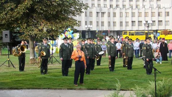 Над Волинню замайорів найбільший прапор (фото. відео)