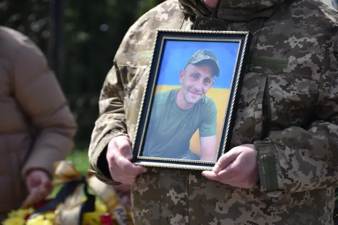У Луцьку попрощалися з Героєм Святославом Юзефчуком (фото)