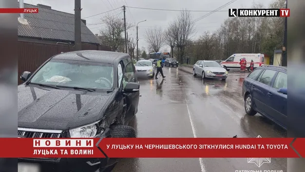 У Луцьку не роз'їхалися Hundai та Toyota (фото, відео)