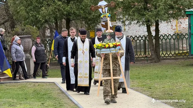 На Волині в останню путь провели Героя Ігоря Медину (фото)