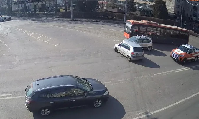 У Луцьку на Ковельській – аварія (відео)