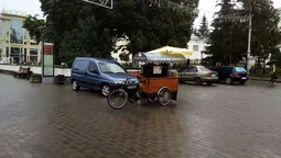 Популярна луцька велокав'ярня працювала без дозвільних документів (фото)