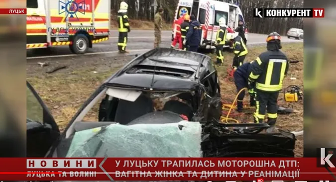 Вагітна жінка та малолітня дитина – у реанімації: подробиці ДТП біля Луцька (відео, оновлено)