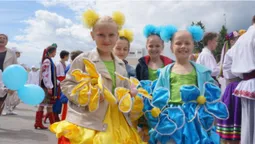 Марш, концерт та багато танців: у Луцьку відсвяткували День захисту дітей (фото)