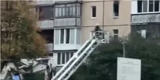 У Луцьку зранку загорілася квартира на Кравчука (фото)