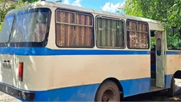 Луцьком досі їздить раритетний синій «таджик» (фото)