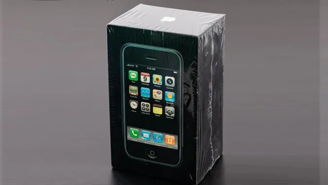 IPhone першого покоління виставили на аукціон за 50 тисяч доларів
