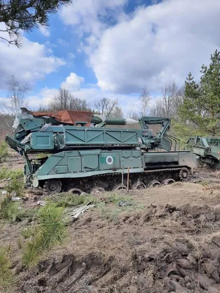 Українські захисники захопили справні ворожі «Буки» (фото, відео)
